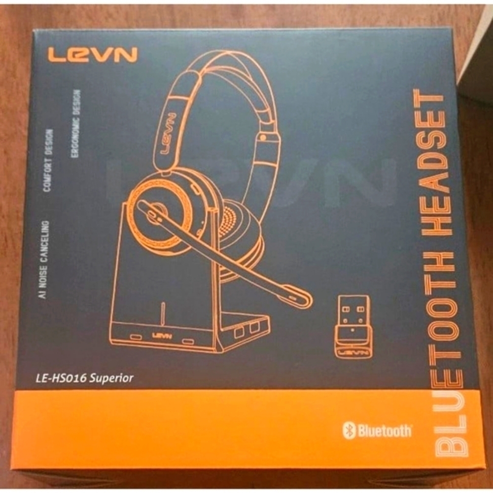Wireless Headset - Picture 7 of 8